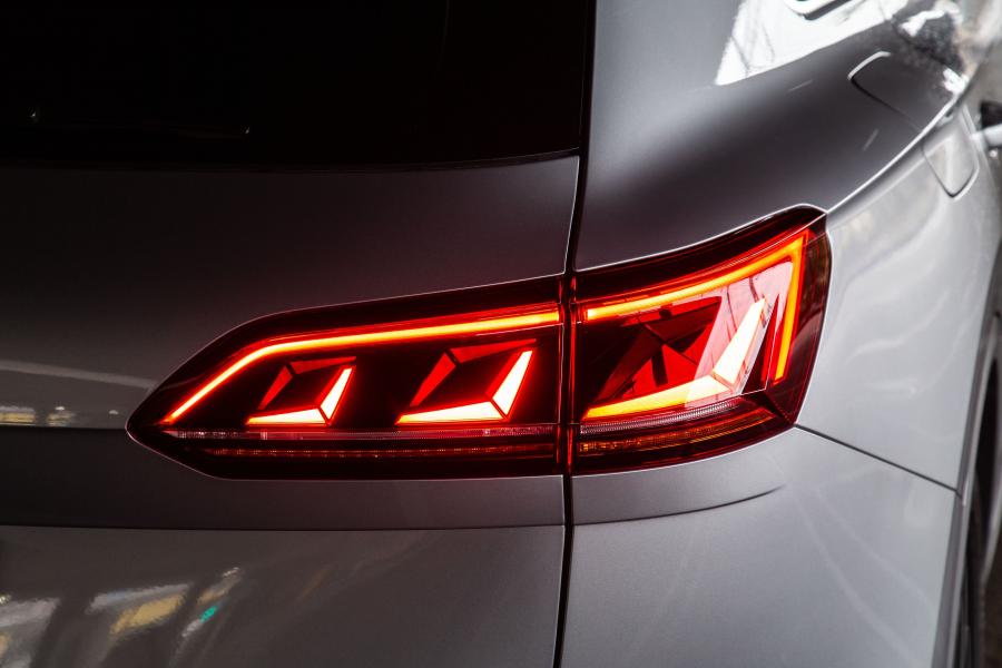 Детали экстерьера Volkswagen Touareg V6 TDI R-Line 2018 года  (ZA) (фото 6 из 32)